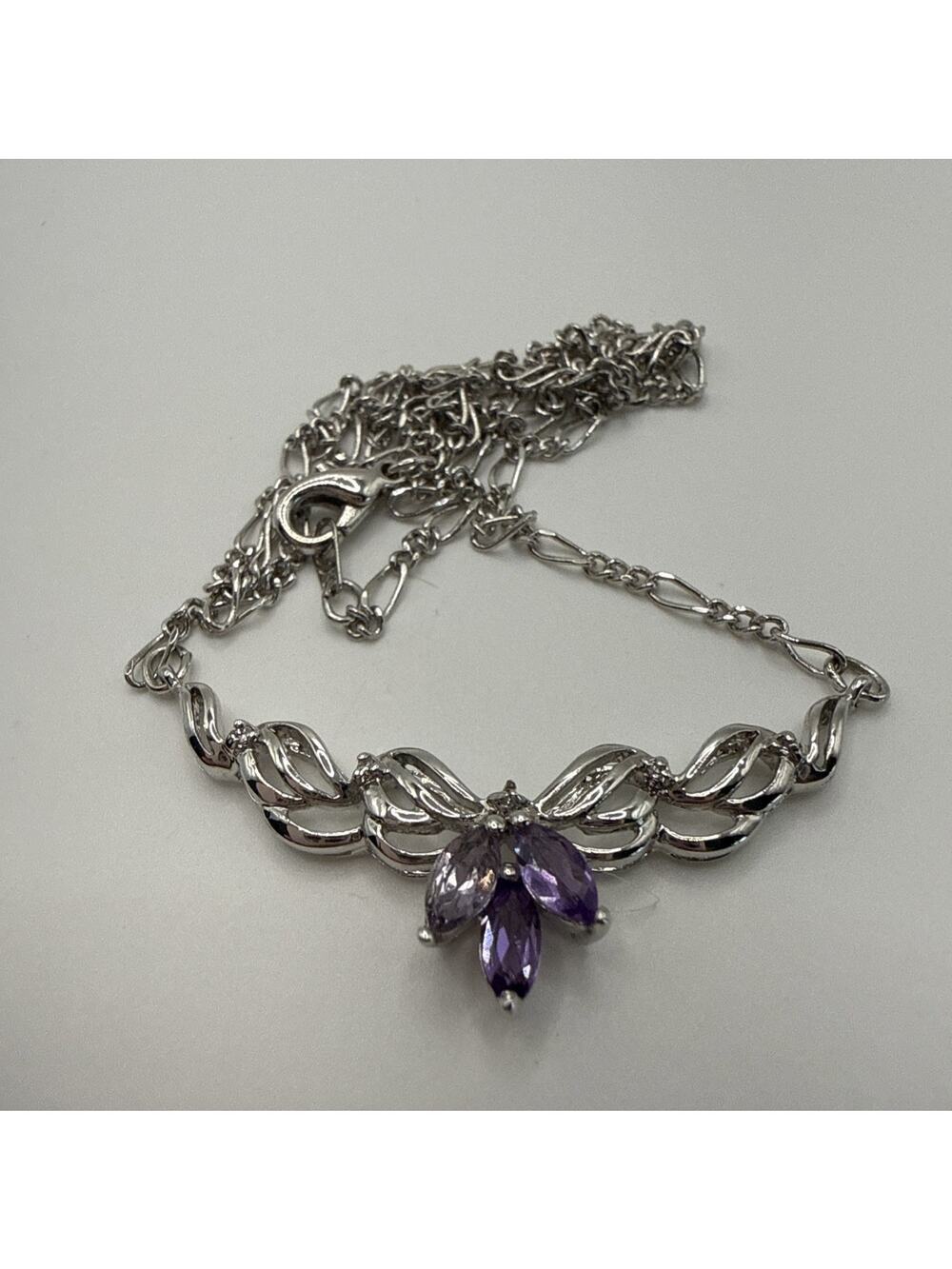 Vintage Necklace Costume Jewelry Purple Amethyst Set In Polished Silver Tone